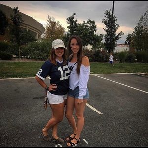 Meet your Posher, Saresa